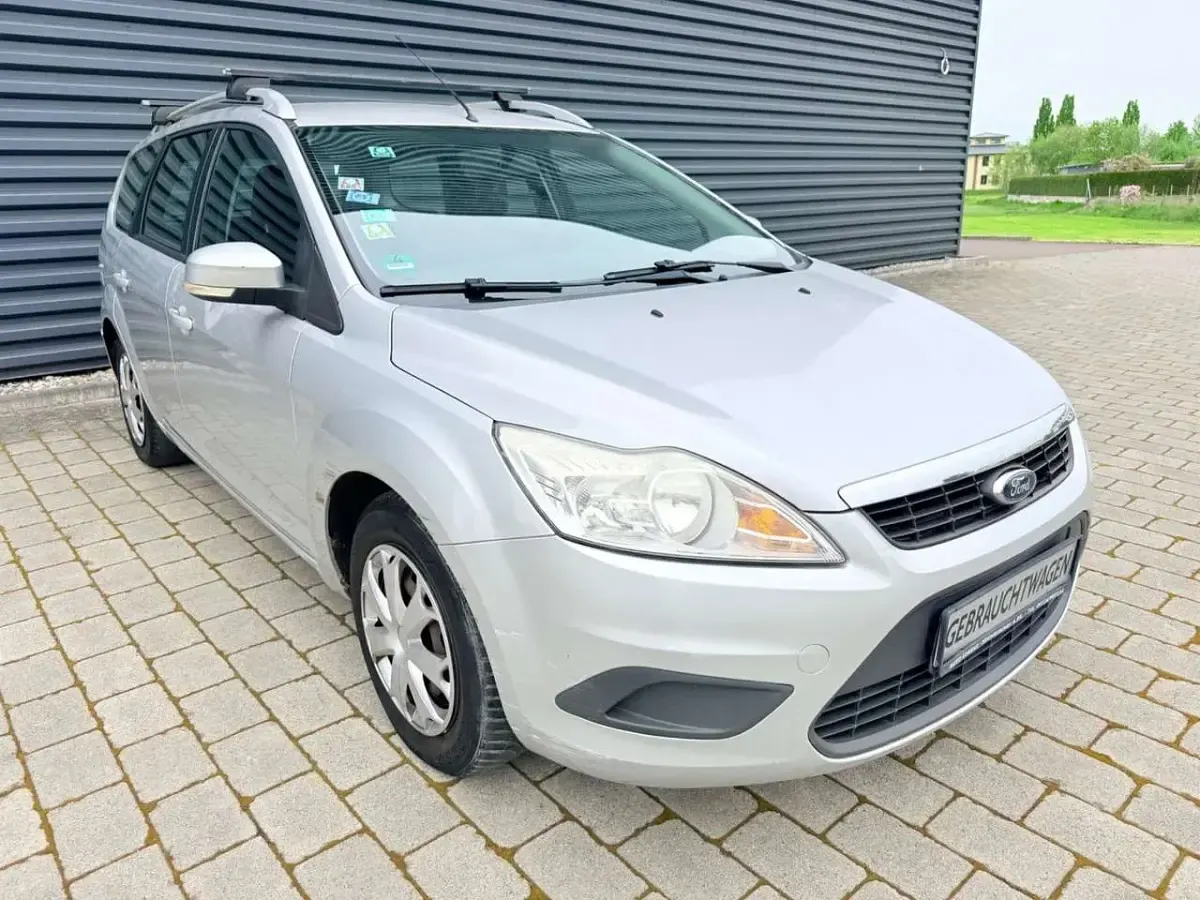 Usata Ford Focus 109 CV (80 kW) 2010 Argento Station wagon