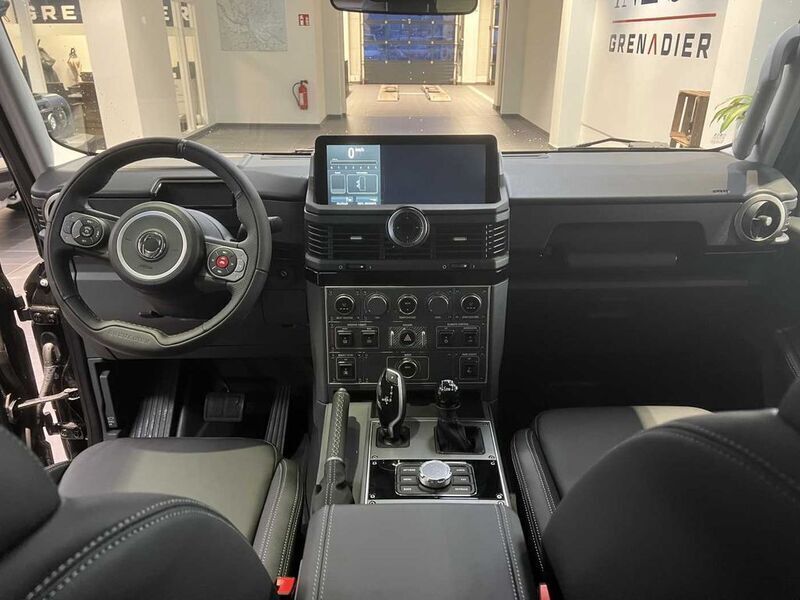 Neu Ineos Grenadier 249 PS (183 kW) 2025 Schwarz SUV