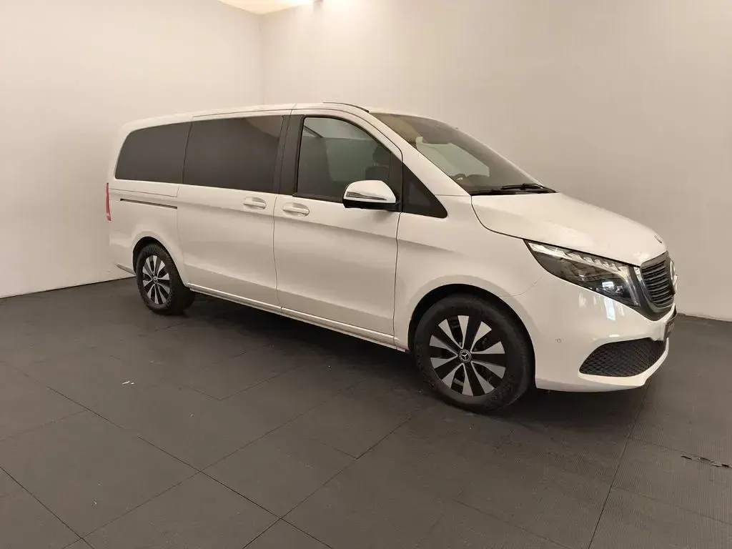 Gebraucht Mercedes EQV300 150 kW (204 PS) 2023 Arktikweiß Van / Kleinbus