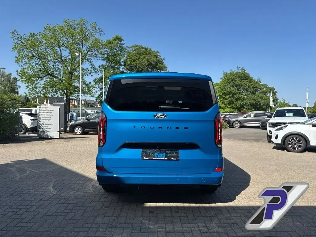 Neu Ford Tourneo Titanium X 170 PS (125 kW) 2026 Blau Van / Kleinbus