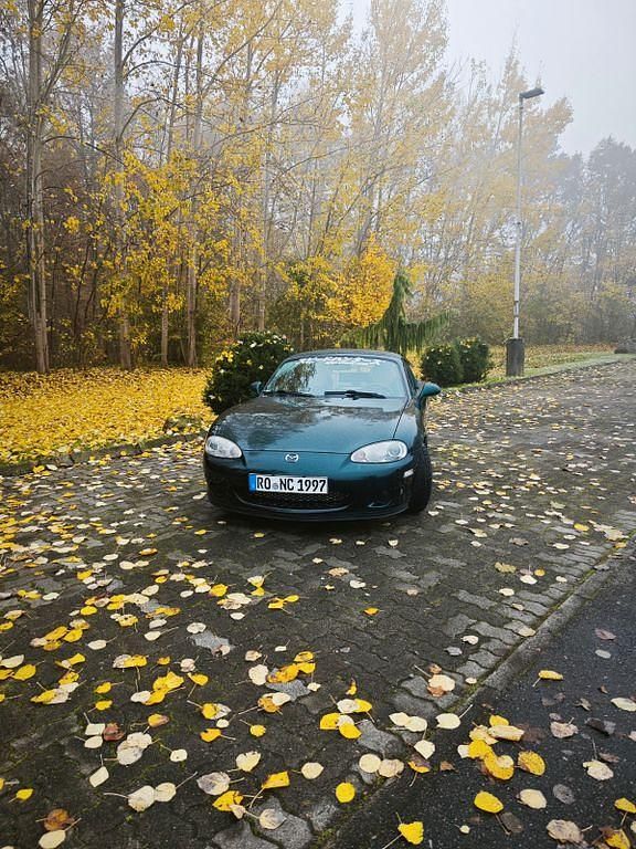 Grün Gebraucht 2003 Mazda MX5 Cabrio | 8.500 € (Teuer) - Bild 1/4
