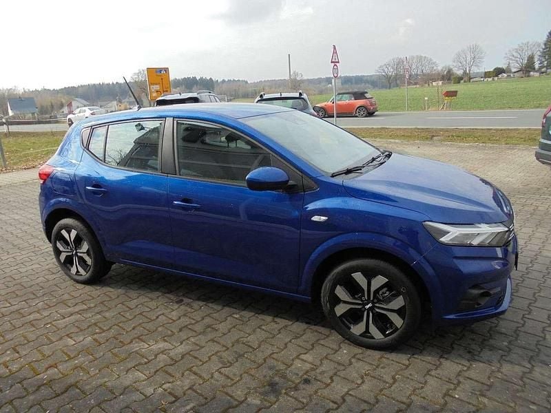 Neu Dacia Sandero Expression 91 PS (66 kW) 2026 Ironblaumetallic Kleinwagen