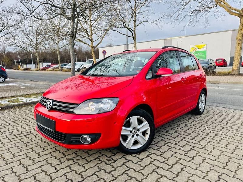 Gebraucht VW Golf Plus Cross 122 PS (89 kW) 2010 Rot Van / Kleinbus