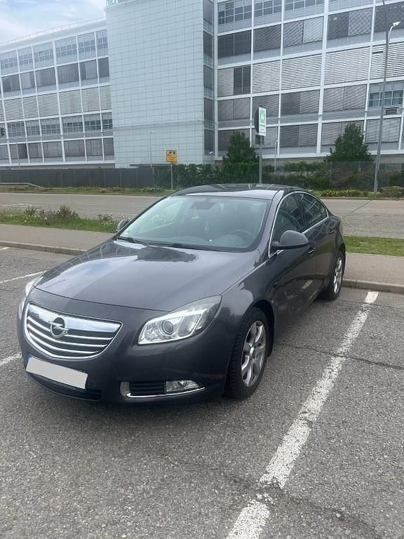 Grau Gebraucht 2008 Opel Insignia Selection Limousine | 3.200 € (Guter Preis) - Bild 1/4