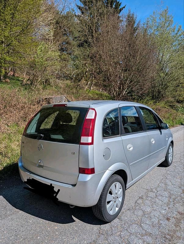 Używany Opel Meriva 101 KM (74 kW) 2005 Srebrny Minivan