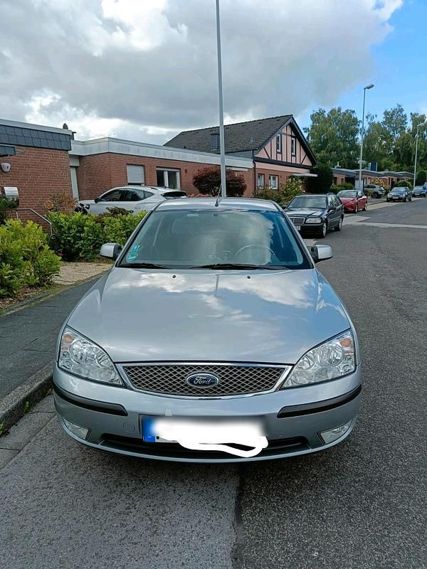Silber Gebraucht 2003 Ford Mondeo Limousine | 850 € (Guter Preis) - Bild 1/4