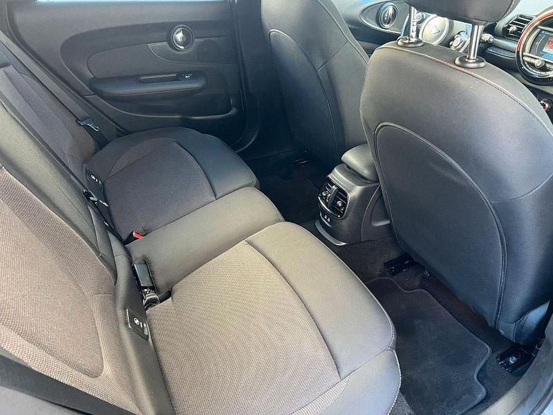 Usado Mini ONE 102 HP (75 kW) 2019 Cinzento Citadino