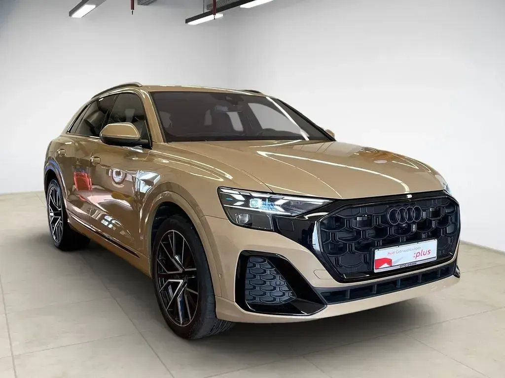 Gebraucht Audi Q8 Ambiente 286 PS (210 kW) 2025 Sakhirgold metallic SUV