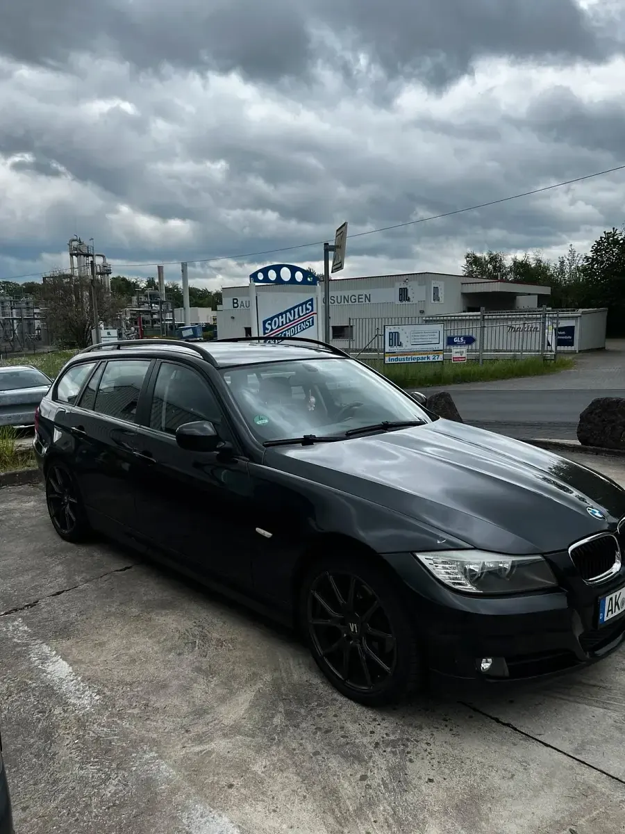 Używany BMW 318 143 KM (105 kW) 2009 Kombi