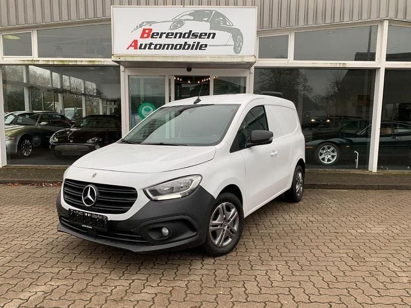 Weiß Gebraucht 2022 Mercedes Citan 110 Van / Kleinbus | 16.900 € (Superpreis) - Bild 1/4