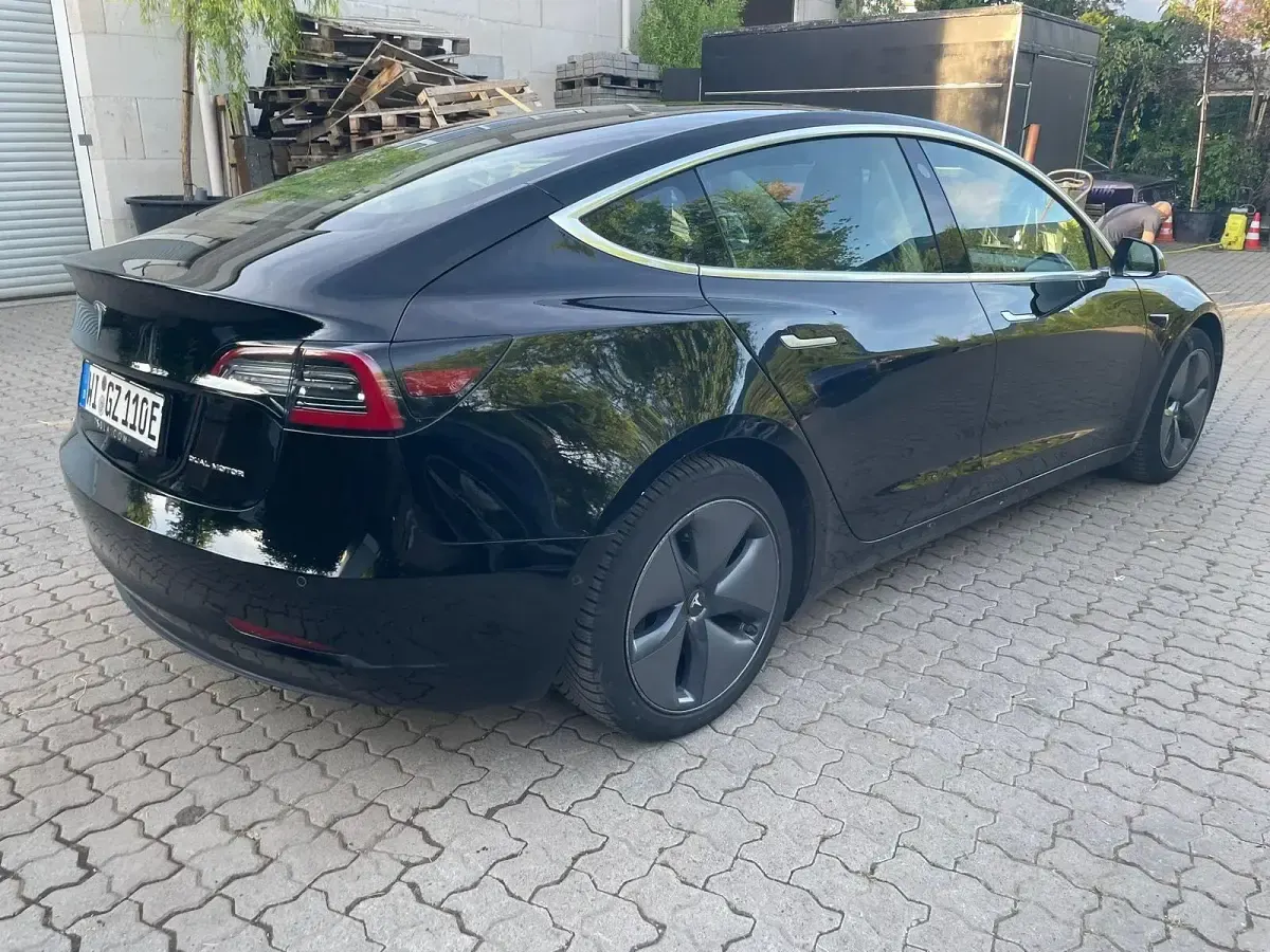 Gebraucht Tesla Model 3 294 kW (400 PS) 2020 Schwarz Limousine