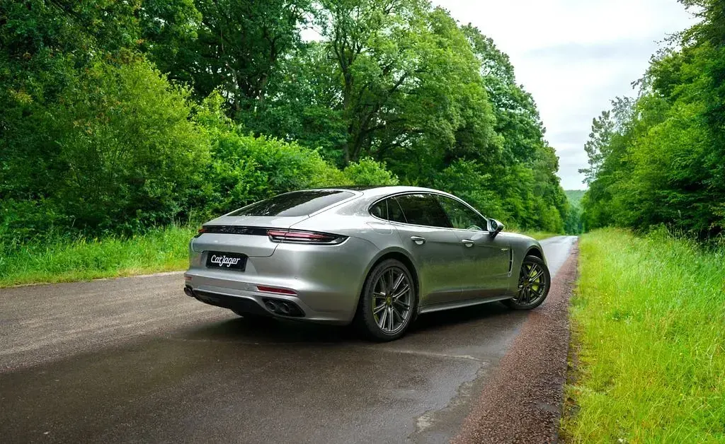 Gebraucht Porsche Panamera Turbo S E-Hybrid 549 PS (403 kW) 2020 Grau Kleinwagen