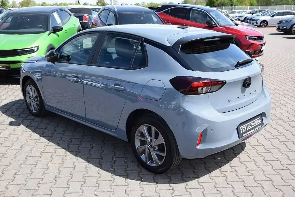 Nouvelle Opel Corsa 101 ch (74 kW) 2025 Gris Citadine