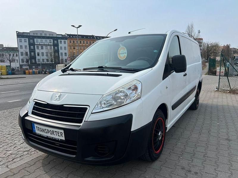 Gebraucht Peugeot Expert 128 PS (94 kW) 2012 Weiß Van