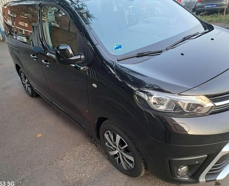 Gebraucht Toyota Proace Comfort 120 PS (88 kW) 2019 Schwarz Van / Kleinbus