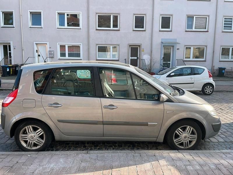 Usata Renault Scénic 113 CV (83 kW) 2003 Argento Monovolume