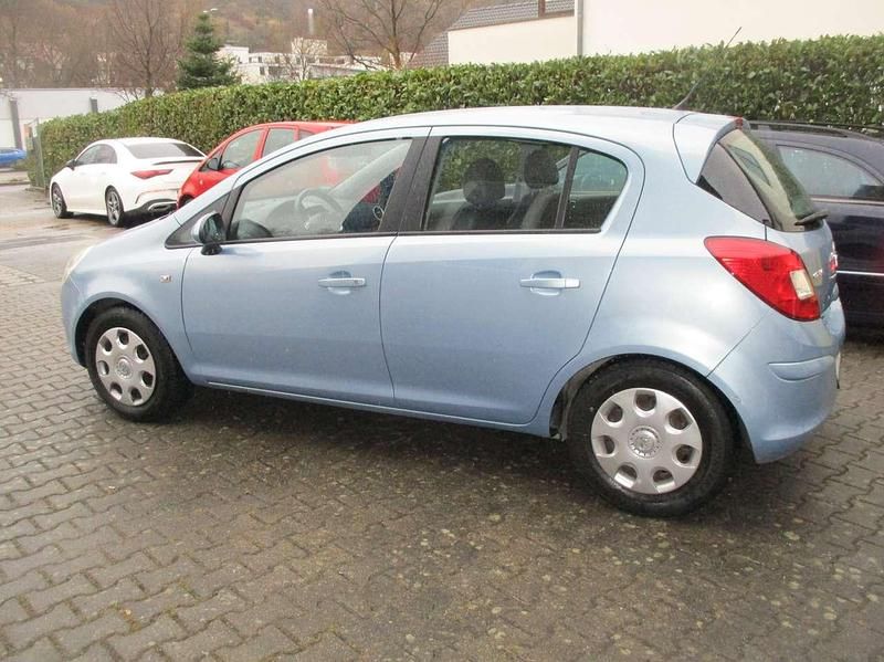 Gebraucht Opel Corsa Innovation 90 PS (66 kW) 2009 Aeroblau mi2 Kleinwagen