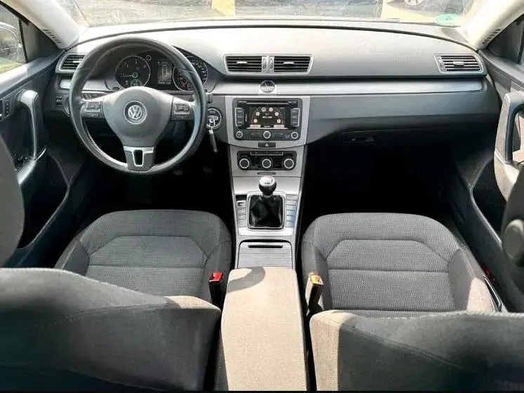 Gebraucht VW Passat 140 PS (102 kW) 2011 Braun Kombi