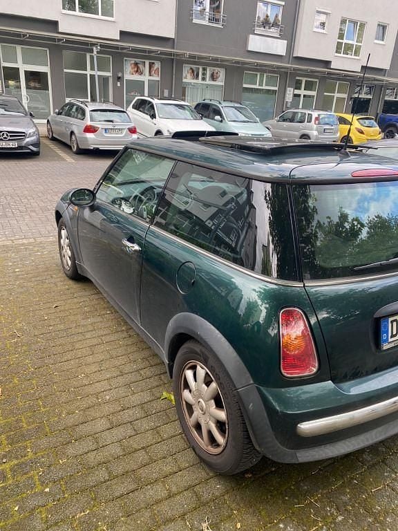 Grün Gebraucht 2002 Mini ONE Kleinwagen | 1.300 € (Fairer Preis) - Bild 1/4