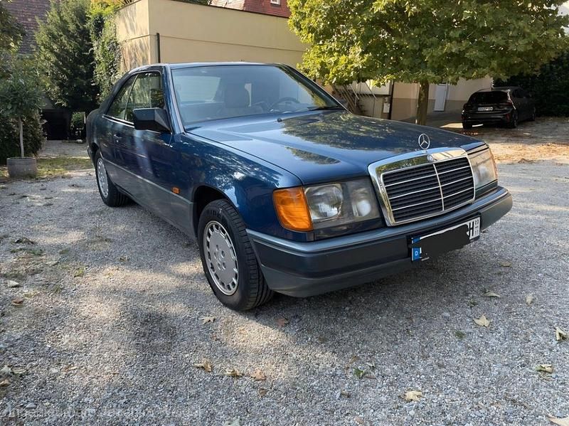 Gebraucht Mercedes 230 132 PS (97 kW) 1990 Blau Coupé