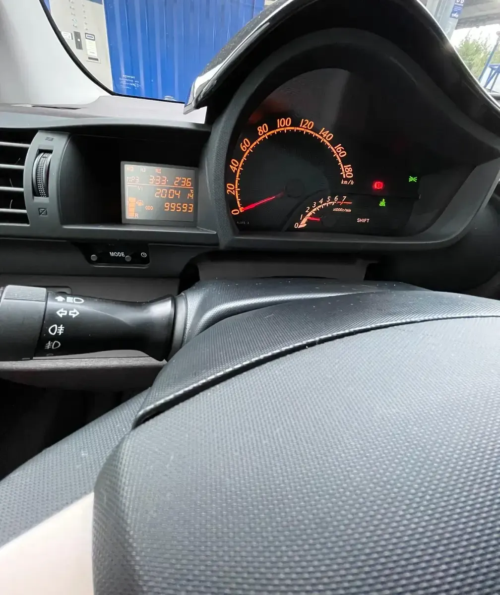 Gebraucht Toyota iQ 68 PS (50 kW) 2010 Grau Kleinwagen