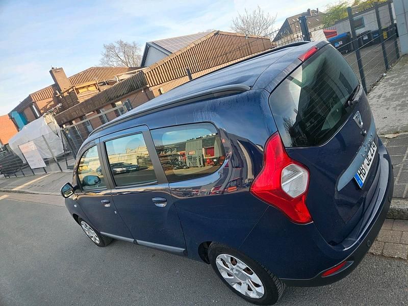 Gebraucht Dacia Lodgy 115 PS (84 kW) 2013 Blau Van / Kleinbus