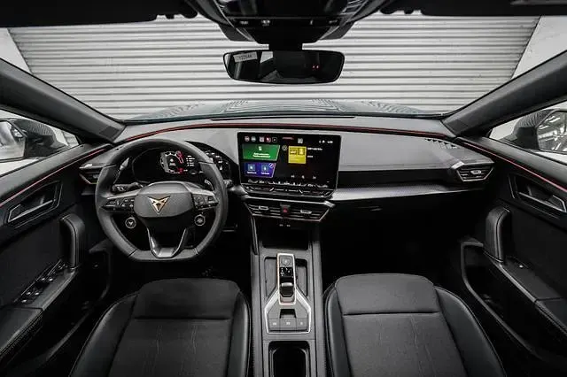 Neu Cupra Formentor 204 PS (150 kW) 2026 Fjord blau uni (9k) fjord blau uni (9k) SUV