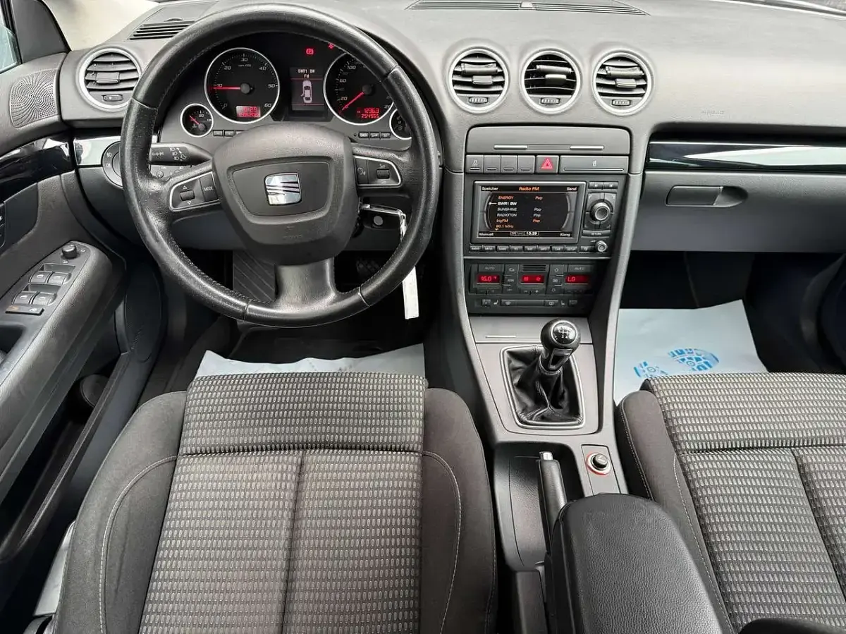 Gebraucht Seat Exeo Sport 143 PS (105 kW) 2012 Ice silver Kombi
