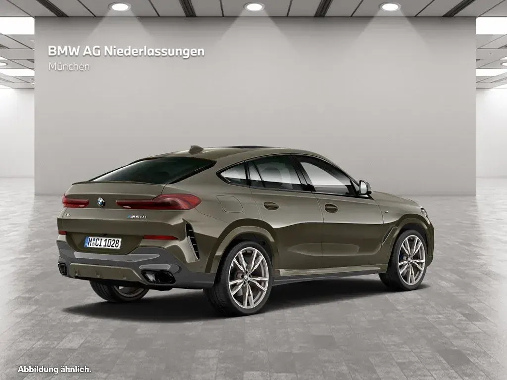 Gebraucht BMW X6 M50 Performance 530 PS (389 kW) 2023 Gold SUV