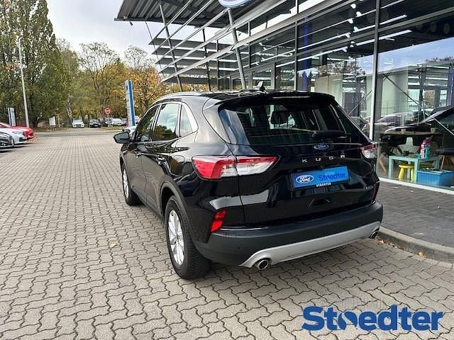 Gebraucht Ford Kuga Titanium 152 PS (111 kW) 2022 Schwarz SUV