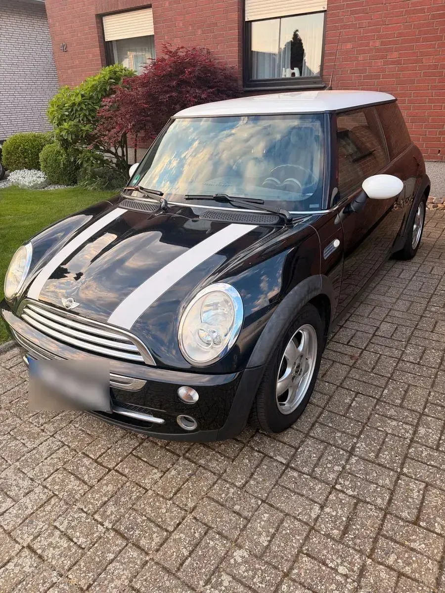 Używany Mini Cooper 116 KM (85 kW) 2006 Czarny Hatchback