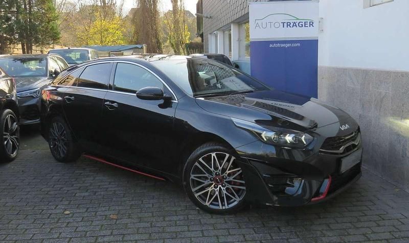 Black pearl Gebraucht 2024 Kia ProCeed Kombi | 29.990 € (Fairer Preis) - Bild 1/4