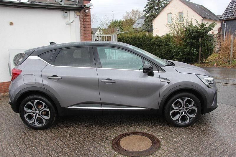 Gebraucht Renault Captur Techno 140 PS (102 kW) 2022 Grau SUV