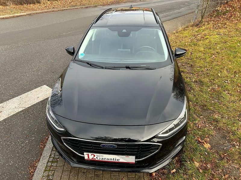 Gebraucht Ford Focus 120 PS (88 kW) 2022 Schwarz Limousine