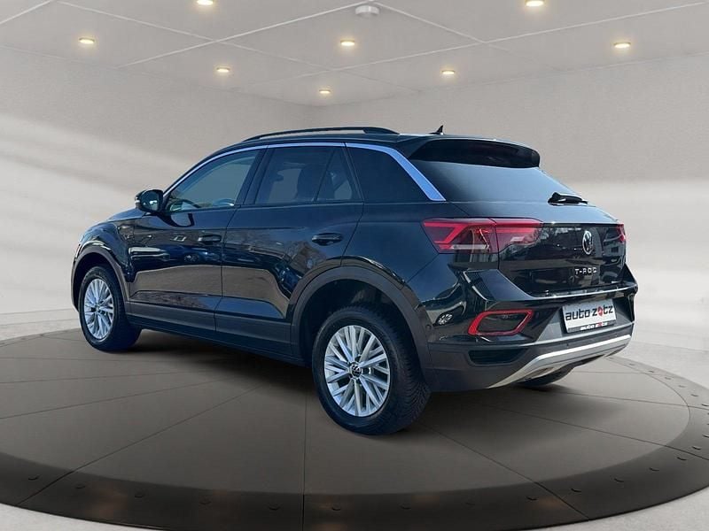 Gebraucht VW T-Roc Life 150 PS (110 kW) 2023 Deep black perleffekt SUV