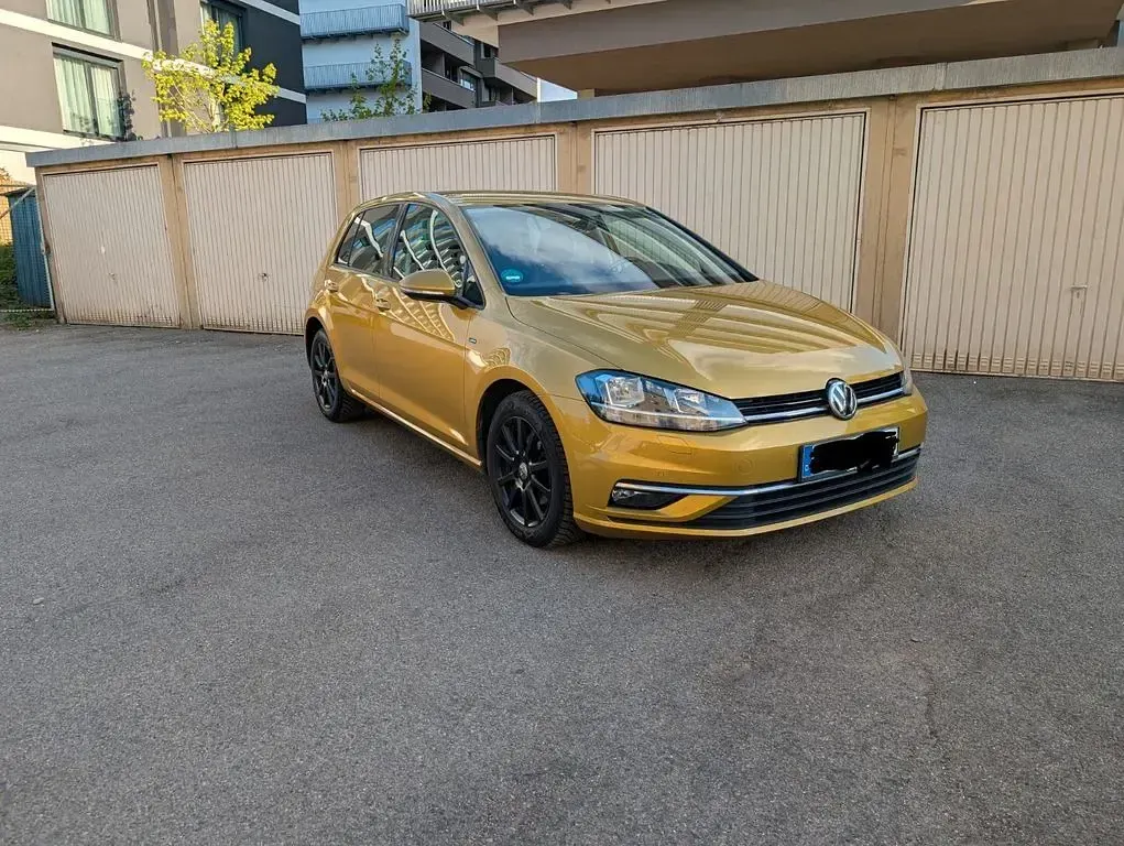 Brugt VW Golf VII Join 125 HK (91 kW) 2018 Guld Stationcar