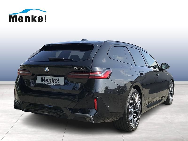Gebraucht BMW 520 M Sport 197 PS (144 kW) 2025 Schwarz Limousine