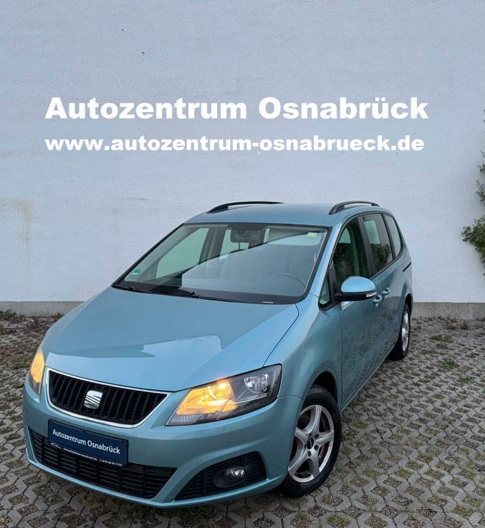 Blau Gebraucht 2011 Seat Alhambra Style Van / Kleinbus | 11.990 € - Bild 1/4