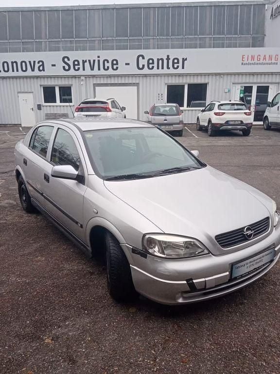 Gebraucht Opel Astra Classic Edition 84 PS (61 kW) 2001 Silber Limousine