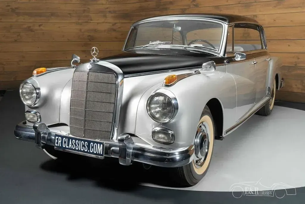 Gebraucht Mercedes 300 159 PS (116 kW) 1962 Silber Limousine