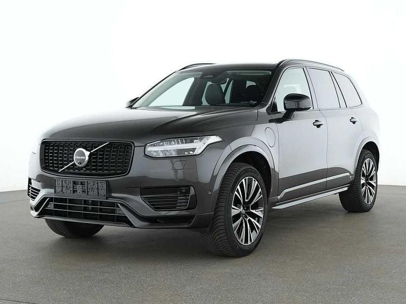 Platinum grey metallic (metallic) Gebraucht 2023 Volvo XC90 Plus SUV | 59.900 € (Fairer Preis) - Bild 1/4