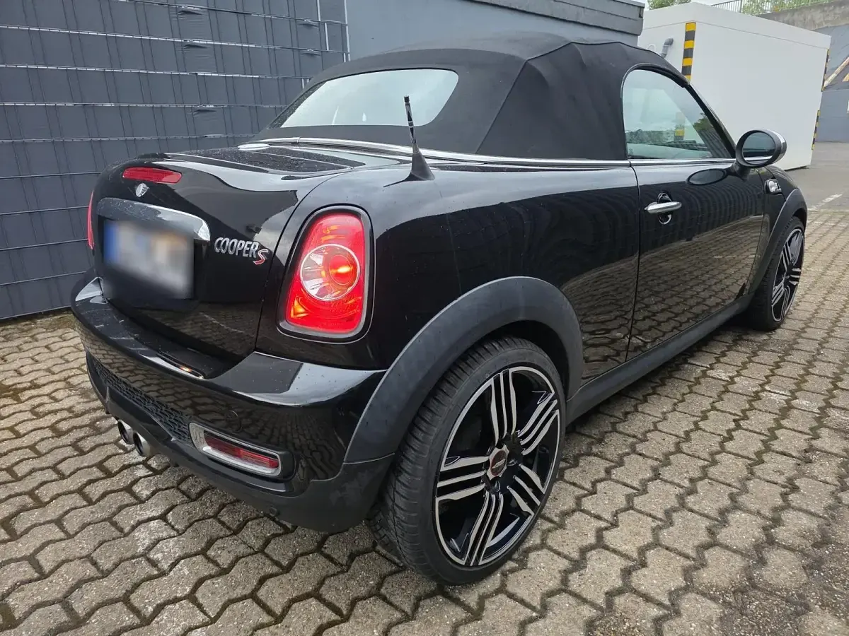 Gebraucht Mini Cooper S Cabriolet 182 PS (133 kW) 2014 Schwarz Cabrio