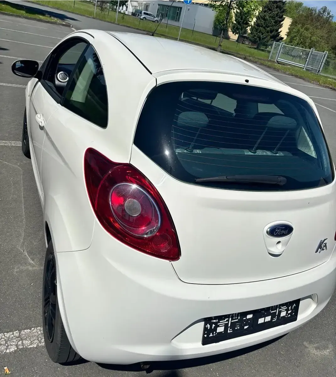 Gebraucht Ford Ka 69 PS (50 kW) 2011 Weiß Kleinwagen