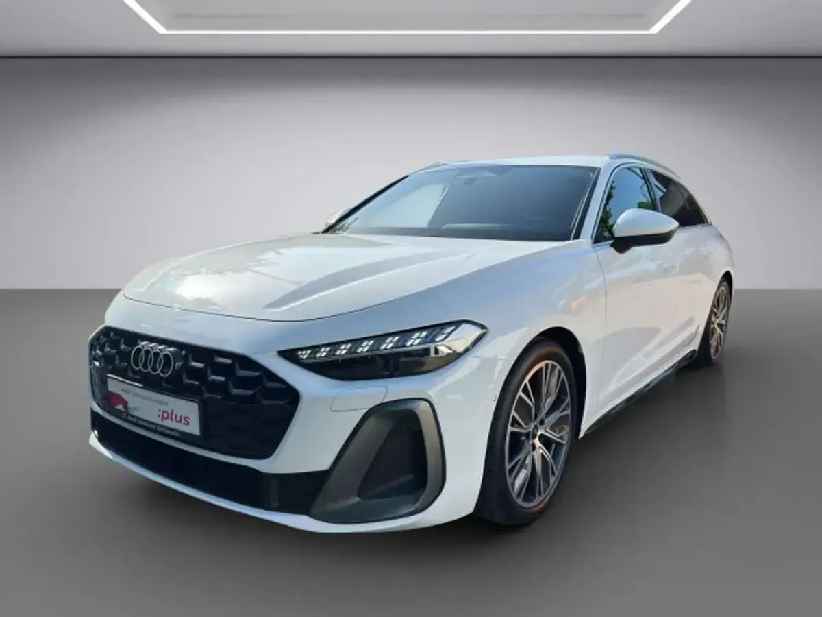 Gebraucht Audi A5 Ambiente 204 PS (150 kW) 2024 Arkonaweiss Kombi