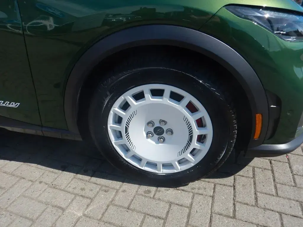 Gebraucht Ford Mustang Mach-E GT 358 kW (487 PS) 2026 Grün SUV