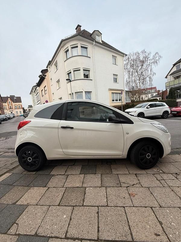 Gebraucht Ford Ka 69 PS (50 kW) 2010 Weiß Kleinwagen