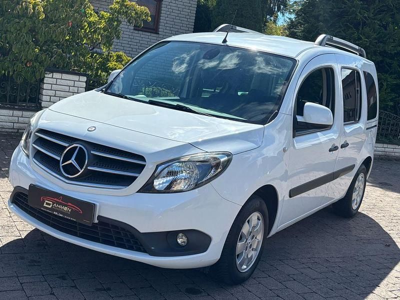 Weiß Gebraucht 2018 Mercedes Citan 112 Kombi | 11.700 € (Fairer Preis) - Bild 1/4