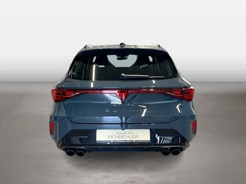 Gebraucht Cupra Leon VZ 333 PS (244 kW) 2025 Fjord blau Limousine