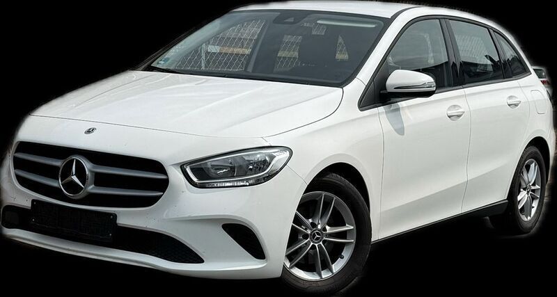 Weiß Gebraucht 2020 Mercedes B180 Van / Kleinbus | 12.390 € (Superpreis) - Bild 1/4