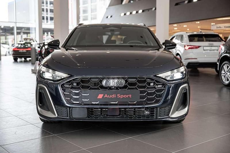 Gebraucht Audi A5 Edition .1 299 PS (219 kW) 2026 Blau Kombi